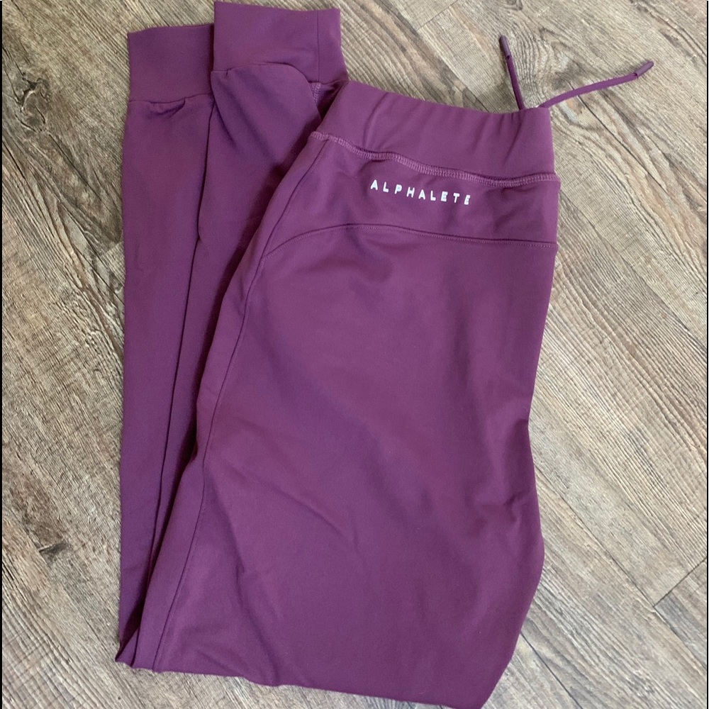 Alphalete women’s premium joggers